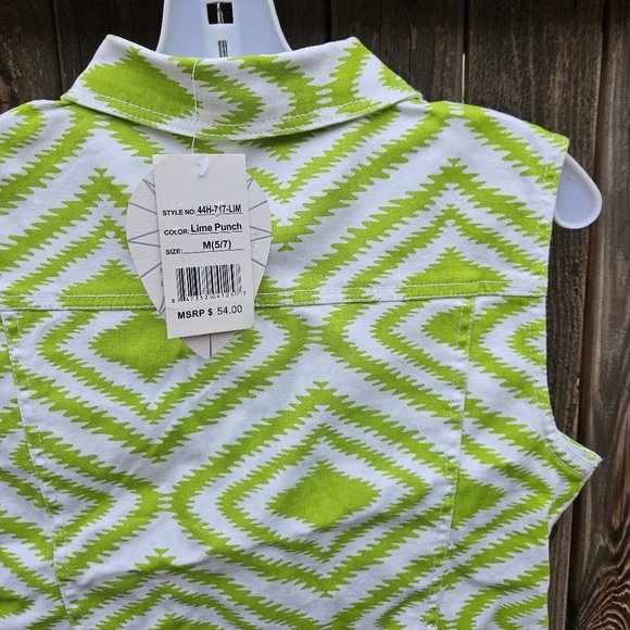 Cristal Vogue Green and White Geometric Vest Girls Size M - Picture 14 of 15